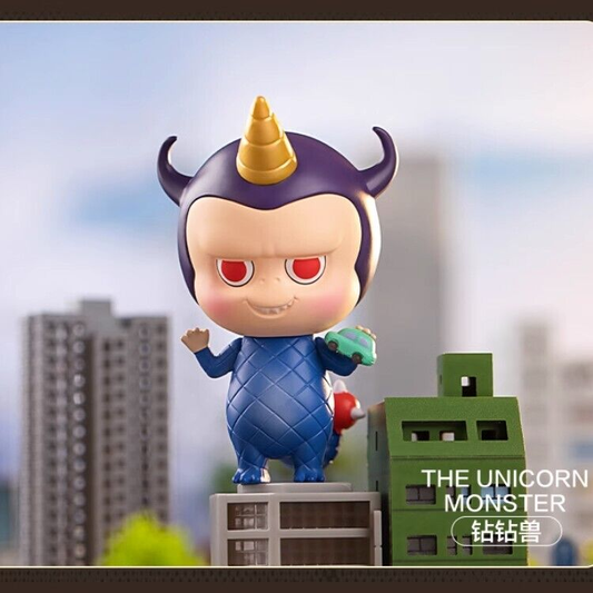 Kaiju The Monster Series Giant Labubu